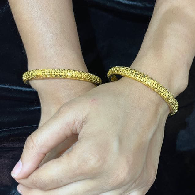 iconic gold look bangles